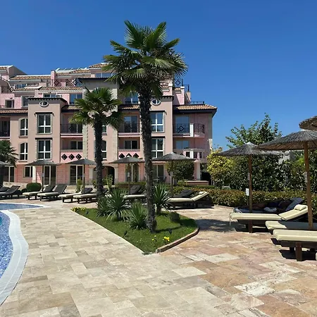 Beachfront Elegant 100 M From Smokinya Beach, Managed By Flat Mаnager Апартамент