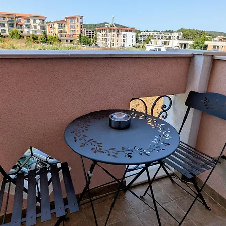 Beachfront Elegant 100 M From Smokinya Beach, Managed By Flat Mаnager Апартамент