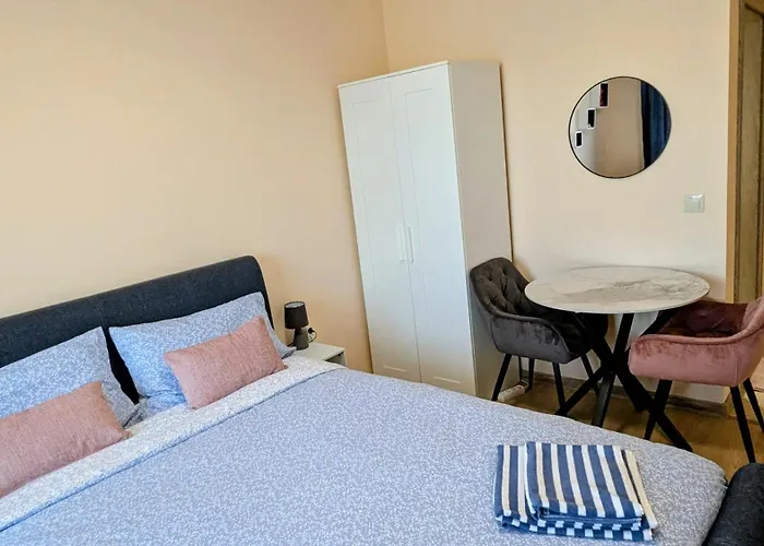 Elegant - 100 M From Smokinya By Flat Mаnager 소조폴